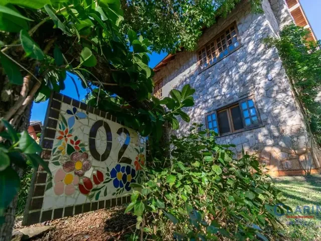 Casa 4 quartos e 2 banheiros, à venda, no bairro OURO VERDE em Campo Largo
