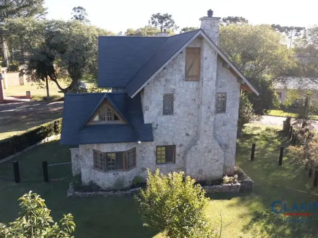 Casa 4 quartos e 2 banheiros, à venda, no bairro OURO VERDE em Campo Largo