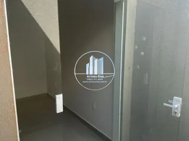 Casa com 200m² 2 quartos e 1 banheiro, à venda, no bairro Parque Real em Pouso Alegre