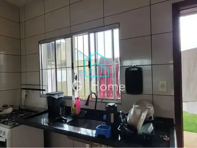 Casa com 200m² 2 quartos e 1 banheiro, à venda, no bairro Residencial Abussafe em Londrina