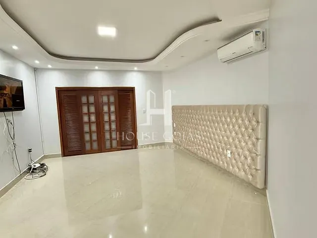 Casa com 310m² 3 quartos e 3 banheiros, à venda, no bairro Alto da Glória em Goiânia