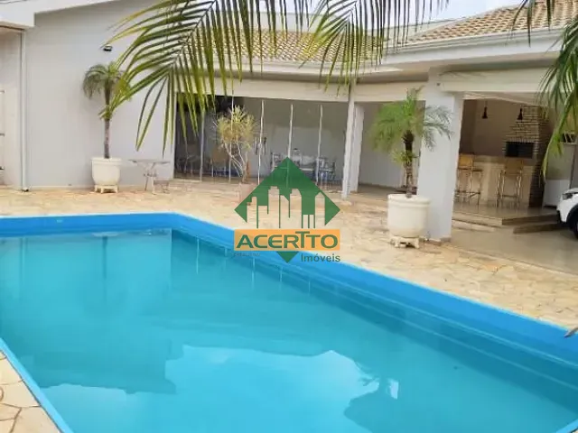 Casa com 633m² 3 quartos e 5 banheiros, à venda, no bairro Icaray em Araçatuba