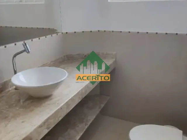 Casa com 633m² 3 quartos e 5 banheiros, à venda, no bairro Icaray em Araçatuba