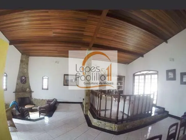 Casa com 649m² 3 quartos e 3 banheiros, à venda, no bairro Morumbi em Atibaia