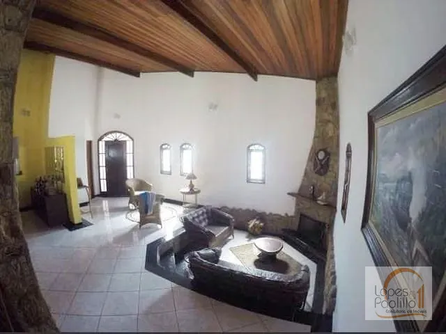 Casa com 649m² 3 quartos e 3 banheiros, à venda, no bairro Morumbi em Atibaia