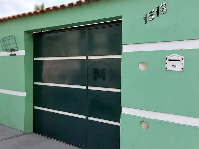 Casa com 500m² 3 quartos e 1 banheiro, à venda, no bairro Engenheiro Neiva em Guaratinguetá