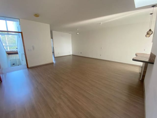 Foto do Casa - Casa com 3 dormitórios para alugar, 100 m² por R$ 1.600,00/mês - Jardim Do Marquês - Jacareí/SP | INDEPENDENCE NEGOCIOS IMOBILIARIOS LTDA