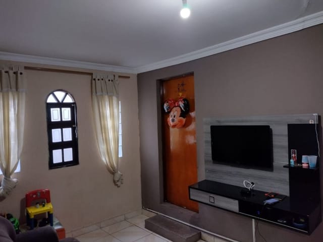 Casa com 332m² 3 quartos e 3 banheiros, à venda, no bairro Vila Menck em Osasco