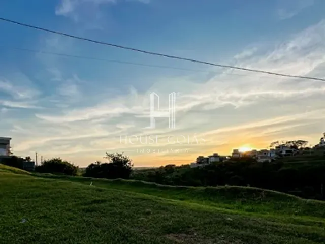 Casa com 362m² 4 quartos e 5 banheiros, à venda, no bairro Jardins Bolonha em Senador Canedo