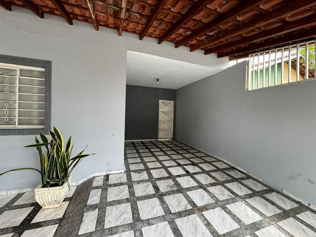 Casa com 250m² 4 quartos e 4 banheiros, à venda, no bairro Loteamento Residencial Andrade em Pindamonhangaba