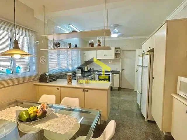 Casa com 560m² 4 quartos e 6 banheiros, à venda, no bairro Alphaville Residencial Zero em Barueri