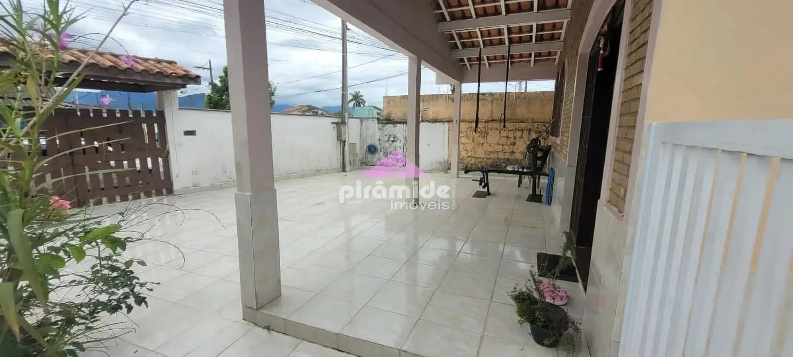 Casa, 3 quartos, 250 m² - Foto 4