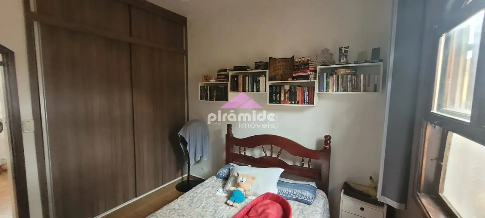 Casa, 3 quartos, 250 m² - Foto 13