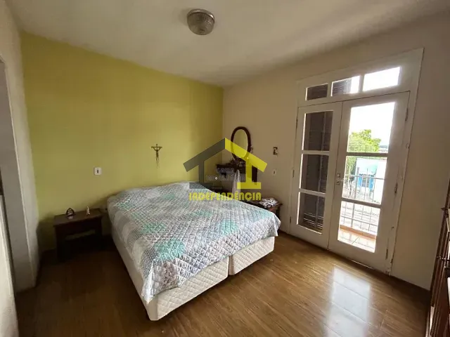 Casa com 300m² 3 quartos e 3 banheiros, à venda ou para alugar, no bairro Nova Itatiba em Itatiba