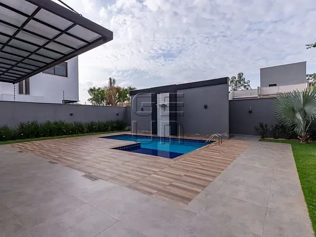 Casa com 500m² 3 quartos e 5 banheiros, à venda, no bairro Mediterrâneo em Londrina