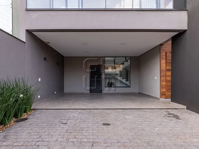 Casa com 500m² 3 quartos e 5 banheiros, à venda, no bairro Mediterrâneo em Londrina