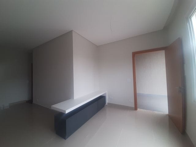 Foto do Casa - Casa Térrea em Condomínio Fechado a venda no Residencial Village Tokio - 3 Quartos sendo 1 suíte -  1 Vaga de garagem - Cozinha planejada | Guepardo Imob