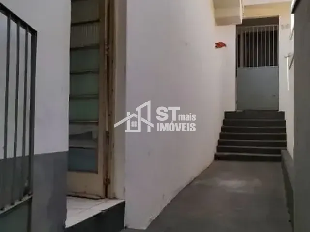 Casa com 200m² 4 quartos e 2 banheiros, à venda, no bairro Vila Buzato em Andradas
