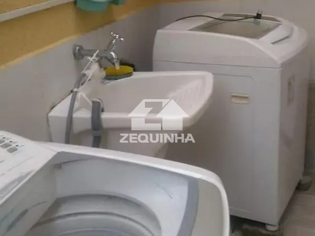 Casa com 250m² 4 quartos e 3 banheiros, à venda, no bairro Jardim Imperador em Praia Grande