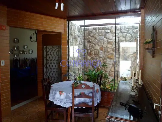 Casa com 500m² 5 quartos e 6 banheiros, à venda, no bairro Vila Valqueire em Rio de Janeiro