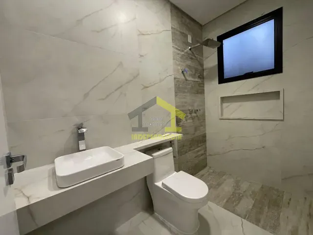 Casa com 660m² 3 quartos e 1 banheiro, à venda, no bairro Condomínio Villagio Paradiso em Itatiba