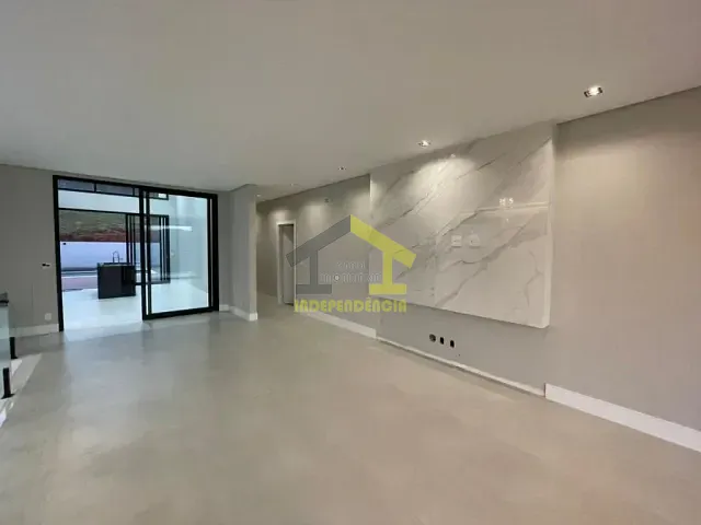 Casa com 660m² 3 quartos e 1 banheiro, à venda, no bairro Condomínio Villagio Paradiso em Itatiba