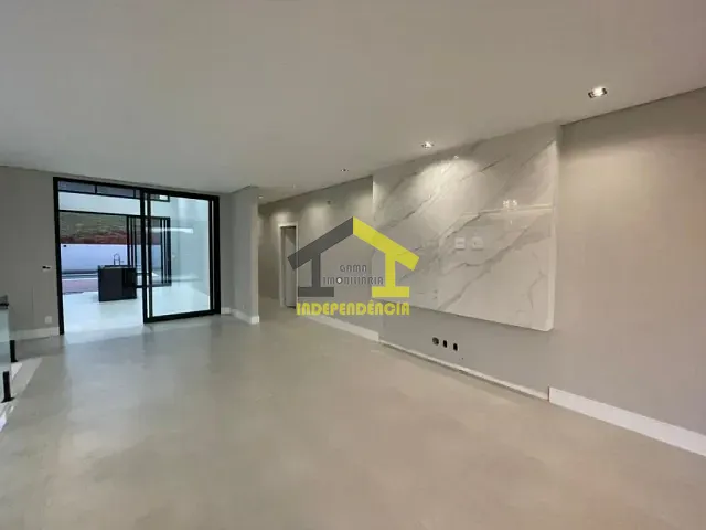 Casa com 660m² 3 quartos e 1 banheiro, à venda, no bairro Condomínio Villagio Paradiso em Itatiba