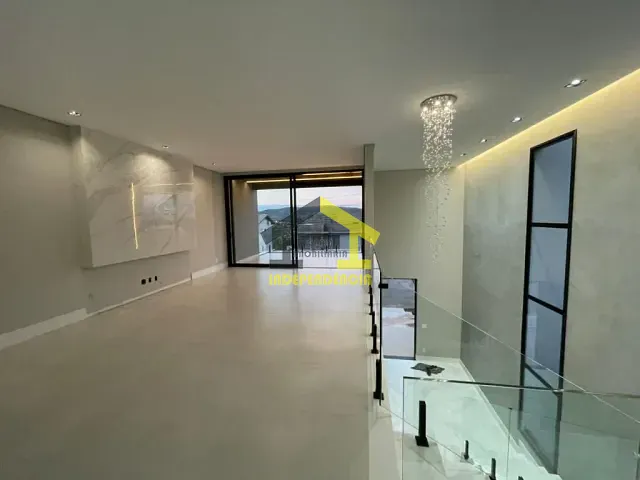 Casa com 660m² 3 quartos e 1 banheiro, à venda, no bairro Condomínio Villagio Paradiso em Itatiba