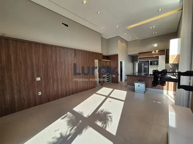 Casa com 300m² 3 quartos e 4 banheiros, à venda, no bairro Condomínio Residencial Portal do Jequitibá em Valinhos