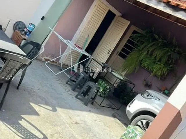 Casa com 120m² 2 quartos e 1 banheiro, à venda, no bairro Laranjeiras em Artur Nogueira