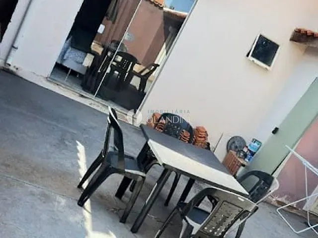 Casa com 120m² 2 quartos e 1 banheiro, à venda, no bairro Laranjeiras em Artur Nogueira