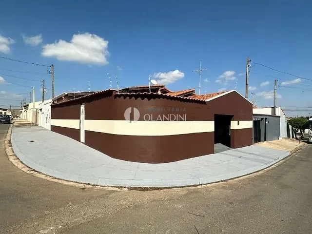 Casa com 120m² 2 quartos e 1 banheiro, à venda, no bairro Laranjeiras em Artur Nogueira