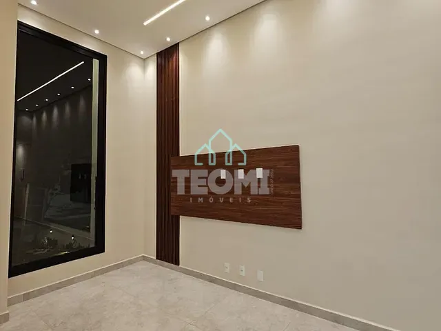 Casa 3 quartos e 1 banheiro, à venda, no bairro Residencial e Comercial Bosque da Imperatriz em Pindamonhangaba
