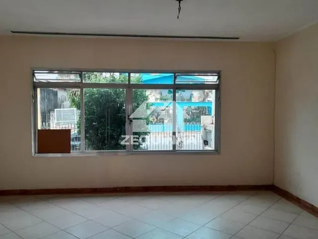 Casa com 325m² 4 quartos e 3 banheiros, à venda, no bairro Cipava em Osasco