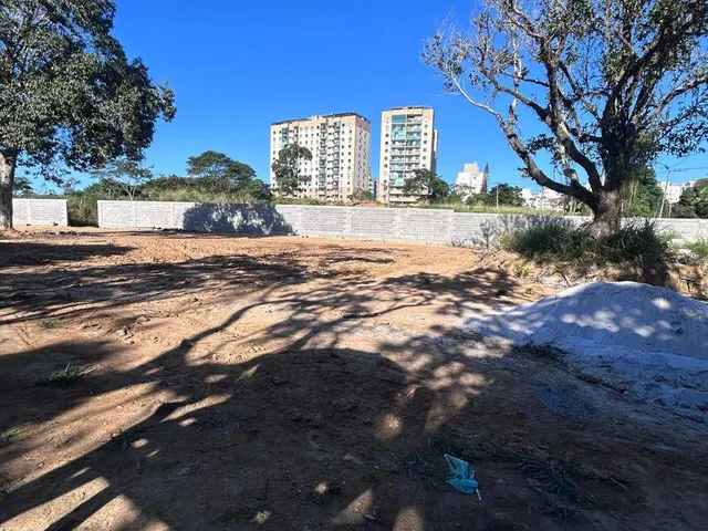 Casa 3 quartos e 2 banheiros, à venda, no bairro Glória em Macaé