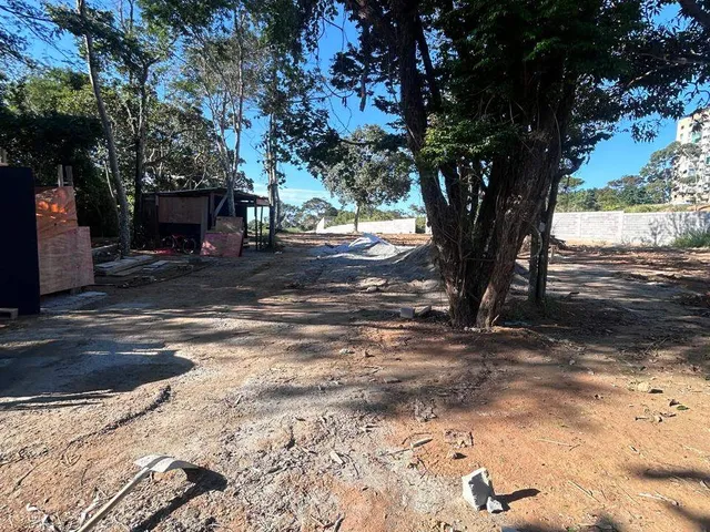 Casa 3 quartos e 2 banheiros, à venda, no bairro Glória em Macaé