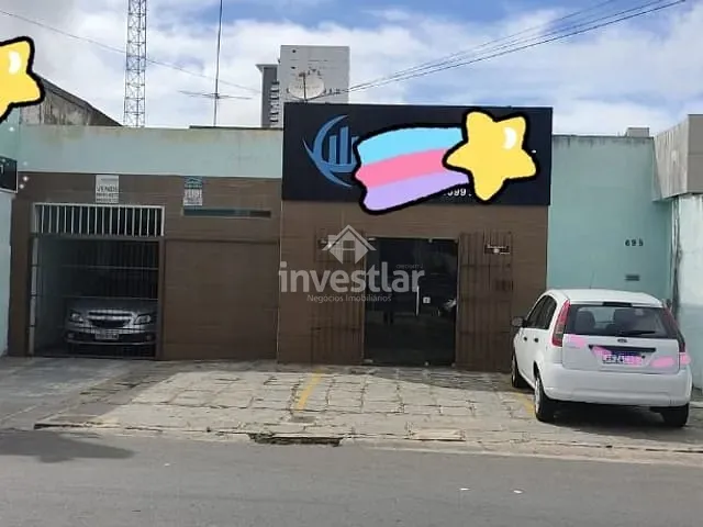Casa com 400m² 3 quartos e 2 banheiros, à venda, no bairro Palmeira em Campina Grande