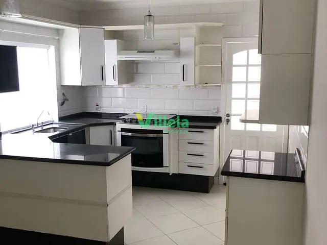 Casa 2 quartos e 2 banheiros, à venda, no bairro Jardim Serra Dourada em Itaquaquecetuba