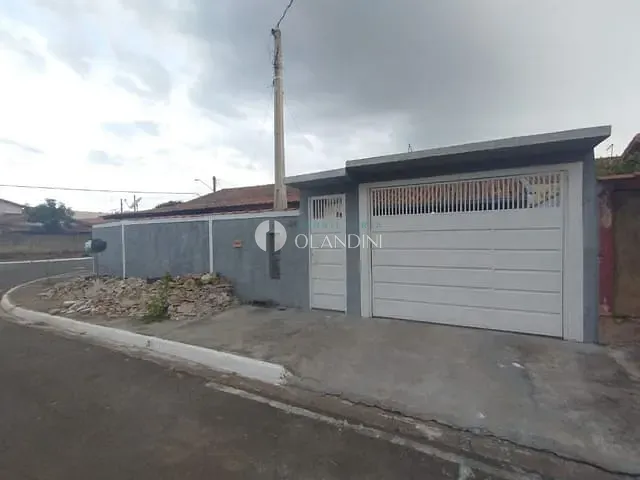 Casa com 249m² 3 quartos e 3 banheiros, à venda, no bairro Morada das Flores em Holambra
