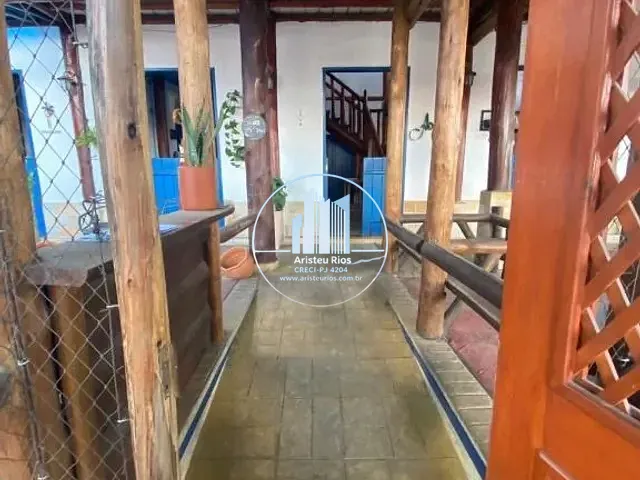 Casa com 344m² 3 quartos e 3 banheiros, à venda, no bairro Fátima I em Pouso Alegre