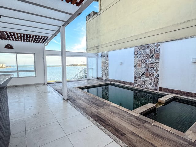 Casa com 450m² 4 quartos e 5 banheiros, à venda, no bairro São Marcos em Macaé