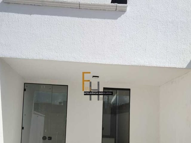 Casa com 102m² 3 quartos e 2 banheiros, à venda, no bairro Residencial Buena Vista I em Goiânia