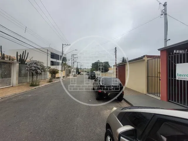 Casa com 370m² 2 quartos e 2 banheiros, à venda, no bairro Jardim Ipanema (Zona Sul) em São Paulo
