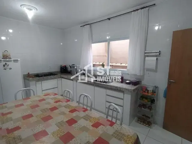 Casa com 193m² 5 quartos e 2 banheiros, à venda, no bairro Centro em Andradas