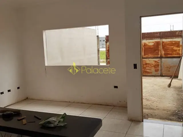 Casa com 125m² 2 quartos e 1 banheiro, à venda, no bairro Residencial e Comercial Portal dos Eucaliptos em Pindamonhangaba