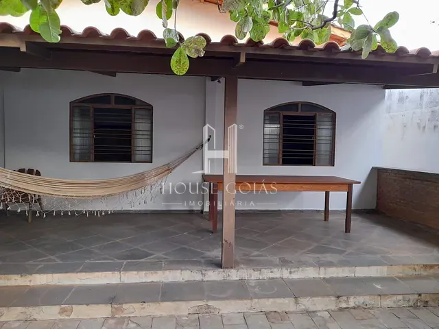 Casa com 545m² 4 quartos e 4 banheiros, à venda, no bairro Jardim América em Goiânia