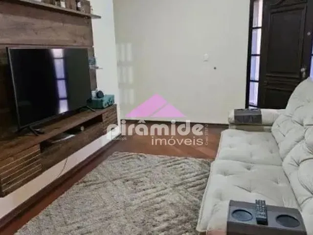Casa com 205m² 3 quartos e 3 banheiros, à venda, no bairro Parque Independencia em São José Dos Campos