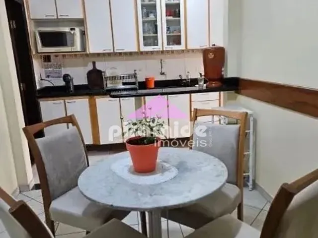 Casa com 205m² 3 quartos e 3 banheiros, à venda, no bairro Parque Independencia em São José Dos Campos