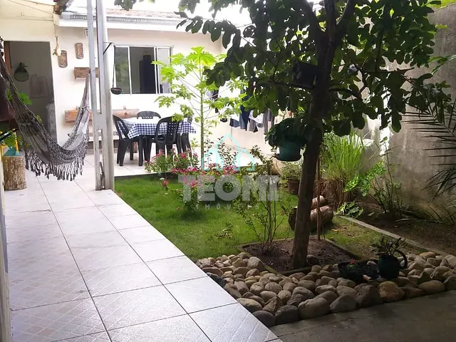 Casa 2 quartos e 2 banheiros, à venda, no bairro Parque Urupês em Taubaté