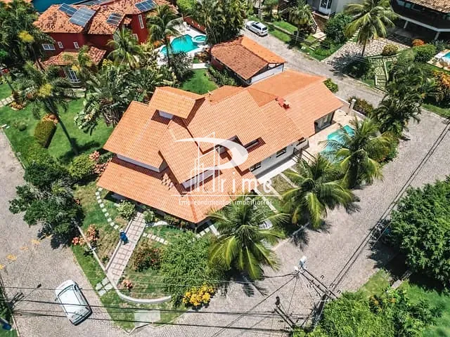 Casa com 560m² 4 quartos e 5 banheiros, à venda, no bairro Piratininga em Niterói